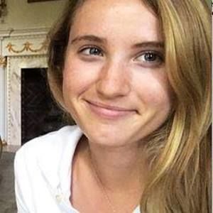 Meet your Posher, Maddie